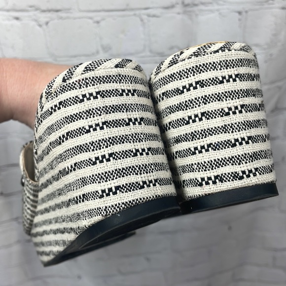 Simply Vera Wang braeburnblack slip on size 10 wedge sandals - Picture 6 of 9